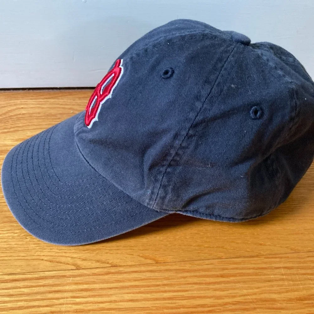 Boston Red Sox Cap - Picture 2 of 4